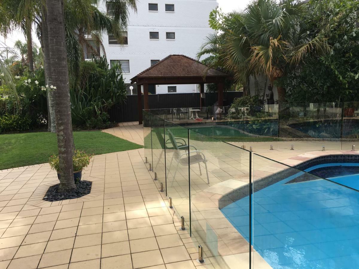 גולד קוסט Burleigh Palms Holiday Apartments מראה חיצוני תמונה